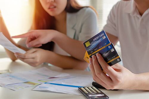 disadvantages of consolidating with credit cards