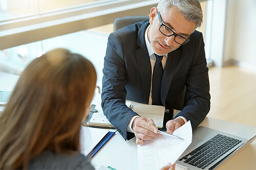 Client Meets with a Non Profit Credit Counsellor 